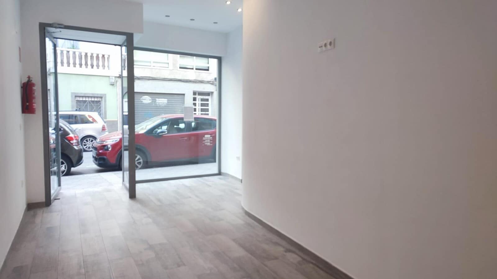 Elche, ALI 03206 - Unit - - - Interior Photo - Image 1 of 14