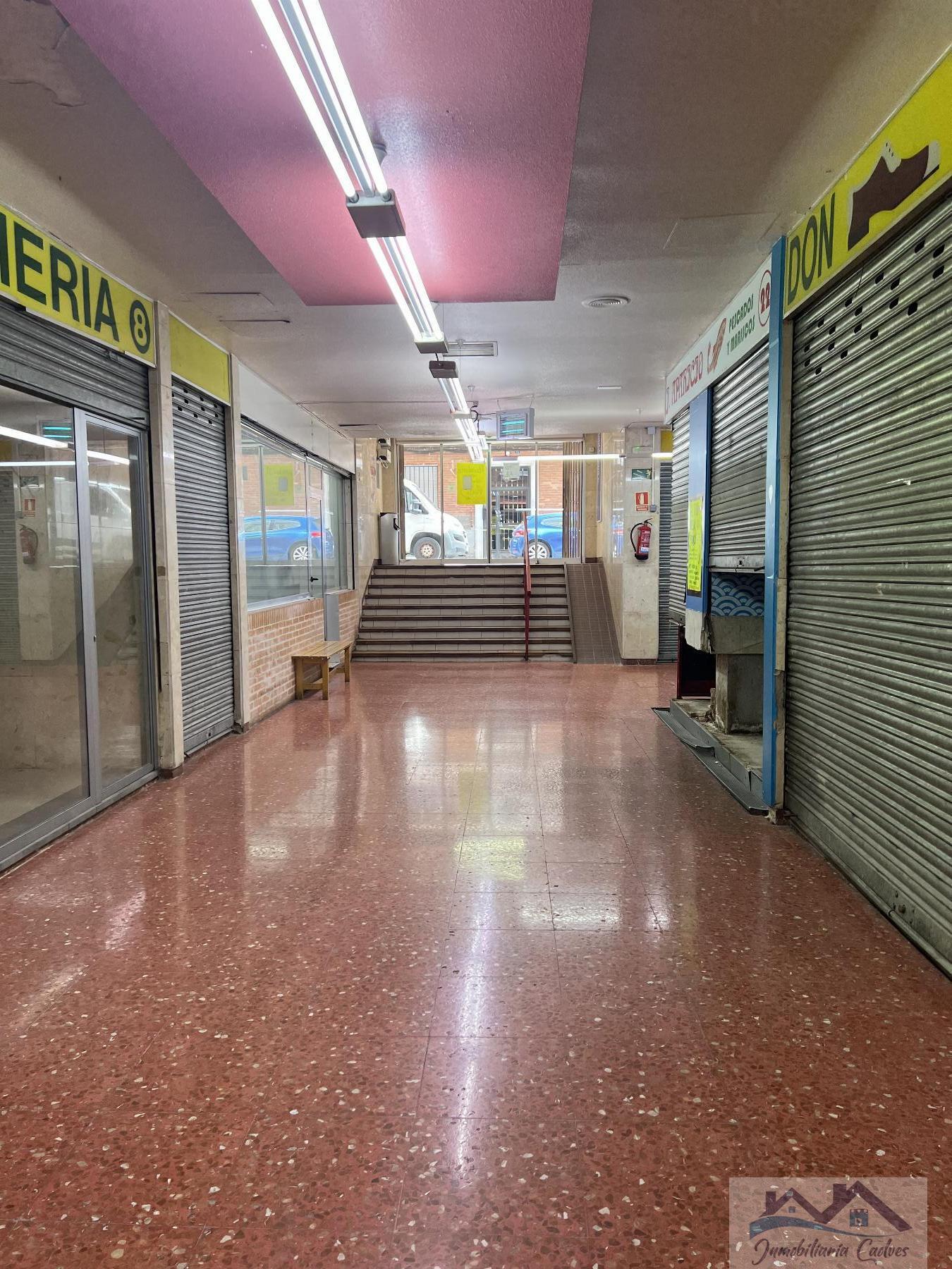 Retail in Boadilla del Monte, Madrid to rent Interior Photo- Image 1 of 2