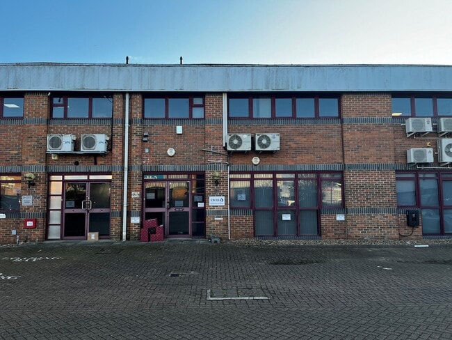 More details for Dwight Rd, Watford - Office to Rent