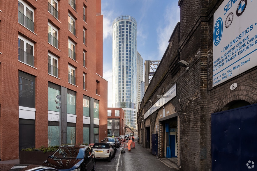 153 Wandsworth Rd, London to rent - Building Photo - Image 3 of 22