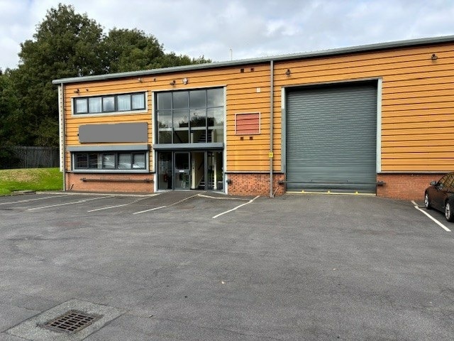 Eagle Way, Rochdale to rent Building Photo- Image 1 of 2