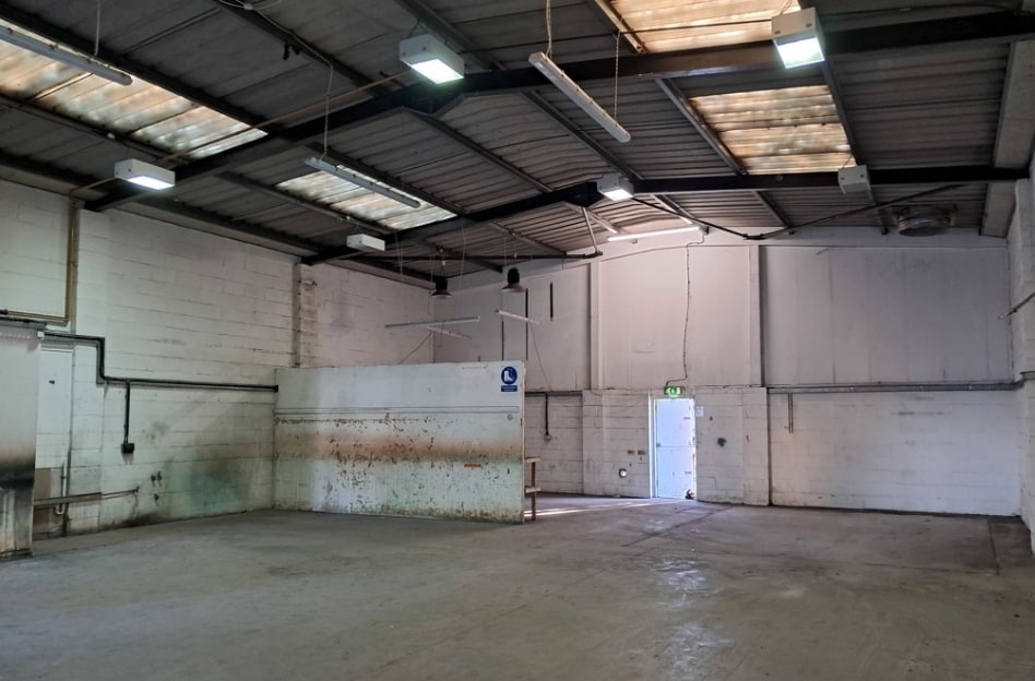 Kiln Ln, Epsom to rent Interior Photo- Image 1 of 1