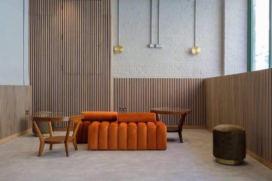 2-20 Scrutton St, London to rent - Interior Photo - Image 3 of 37