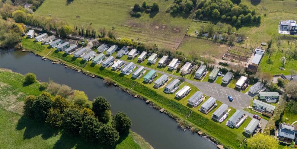 7 Welford Rd, Alcester for sale - Primary Photo - Image 1 of 1