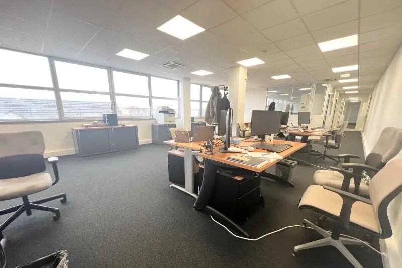 Office in Alfortville to rent Interior Photo- Image 1 of 7
