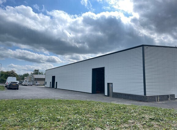 Bennetts Field Trading Estate, Wincanton to rent - Building Photo - Image 3 of 5