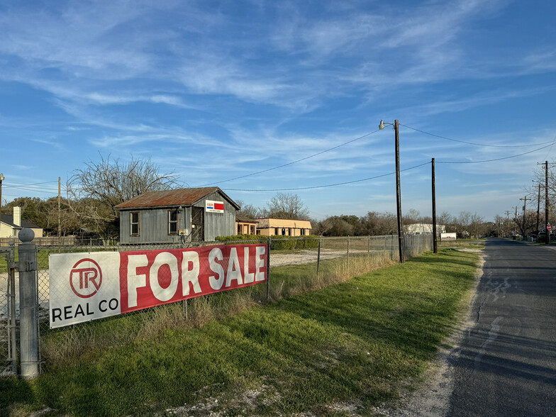 119 Ebner St, Boerne, TX for sale - Primary Photo - Image 1 of 9