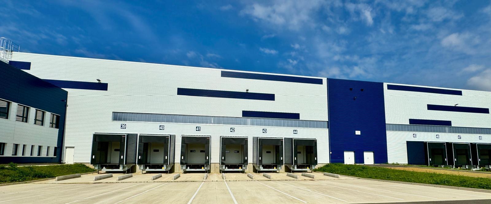 Industrial in Villenoy to rent Building Photo- Image 1 of 7