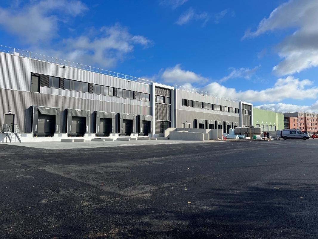 2 Avenue Des Morillons, Garges-lès-Gonesse to rent Building Photo- Image 1 of 11