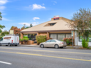 2927–2933 E Burnside, Portland, OR for rent Building Photo- Image 1 of 7