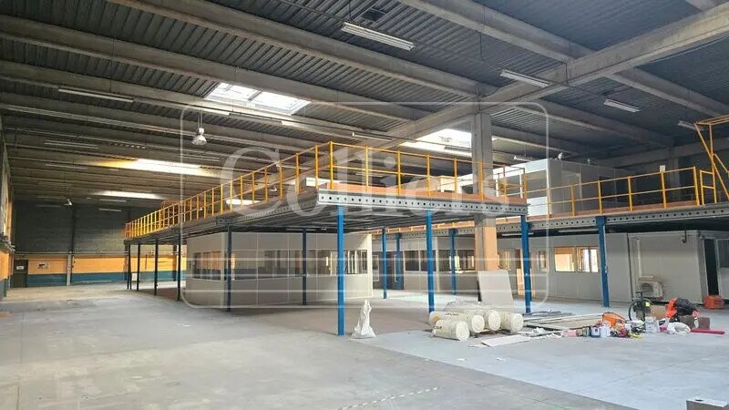 Office in Vitrolles to rent - Interior Photo - Image 2 of 6