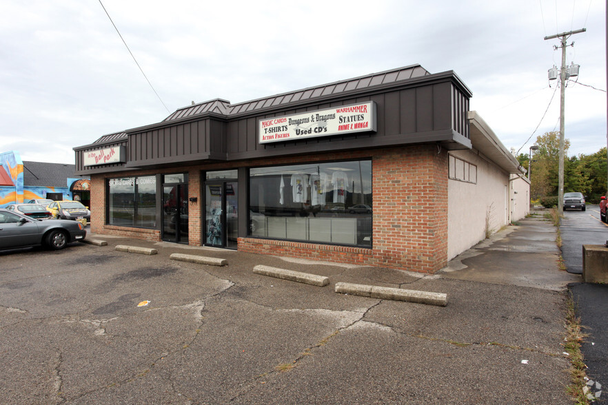 1736-1738 N Memorial Dr, Lancaster, OH for sale - Primary Photo - Image 1 of 1