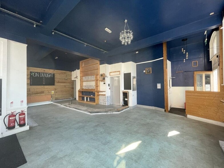 23-25 St Edward St, Leek to rent - Building Photo - Image 3 of 7