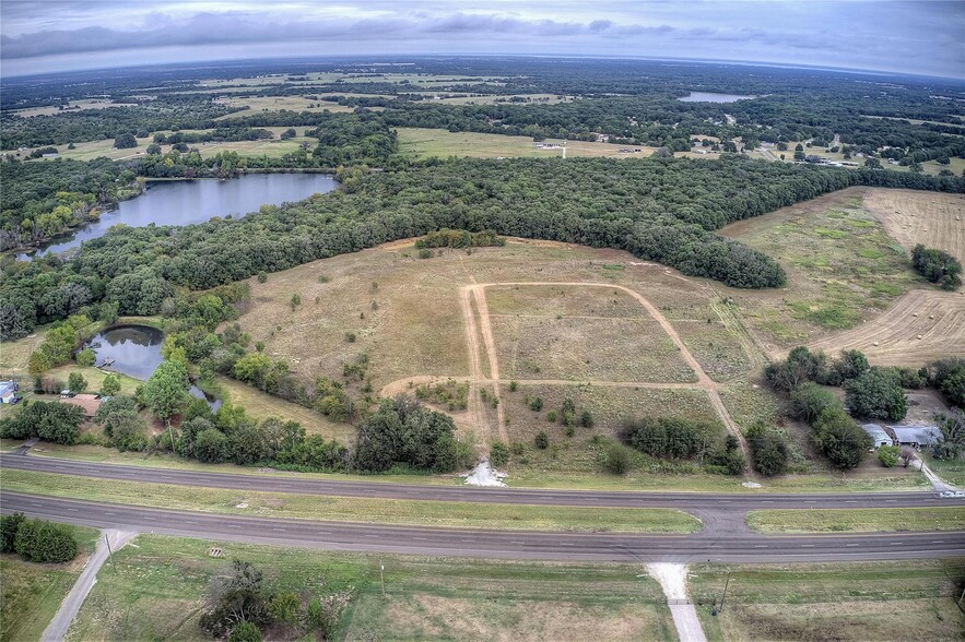 2383 Goodnight Boulevard, Wills Point, TX for sale - Building Photo - Image 2 of 11