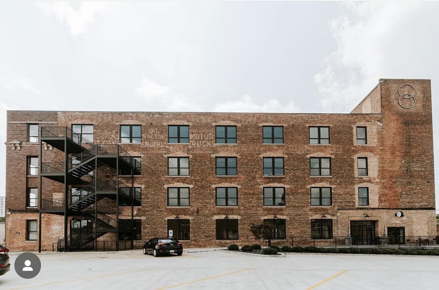 251-261 S River St, Aurora, IL for sale - Building Photo - Image 1 of 11