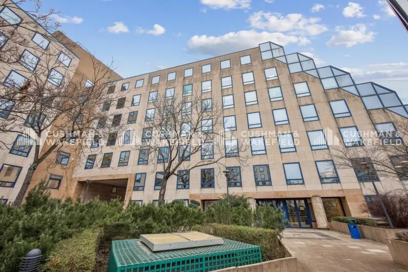 2 Rue De La Renaissance, Antony to rent - Building Photo - Image 2 of 14