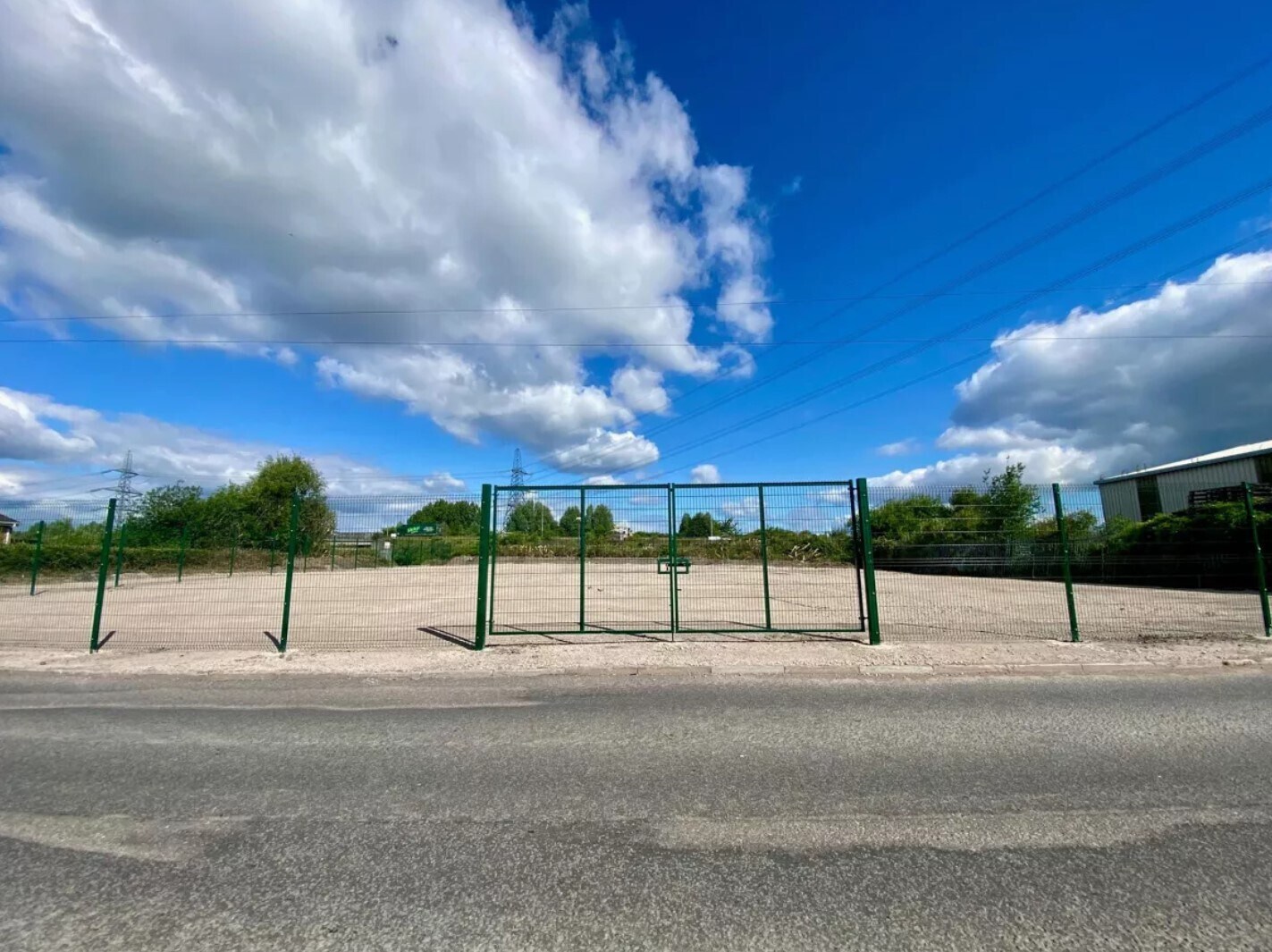 4 West Way Rd, Newport for sale Primary Photo- Image 1 of 1