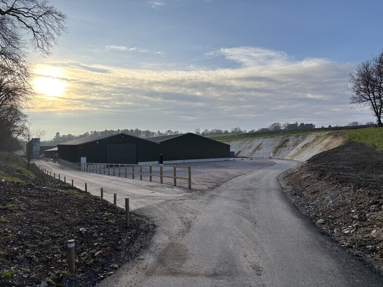 Church Farm, Lasham, Alton, Lasham to rent - Building Photo - Image 2 of 12