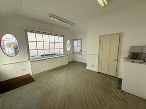 Low St, Eye to rent Interior Photo- Image 1 of 7