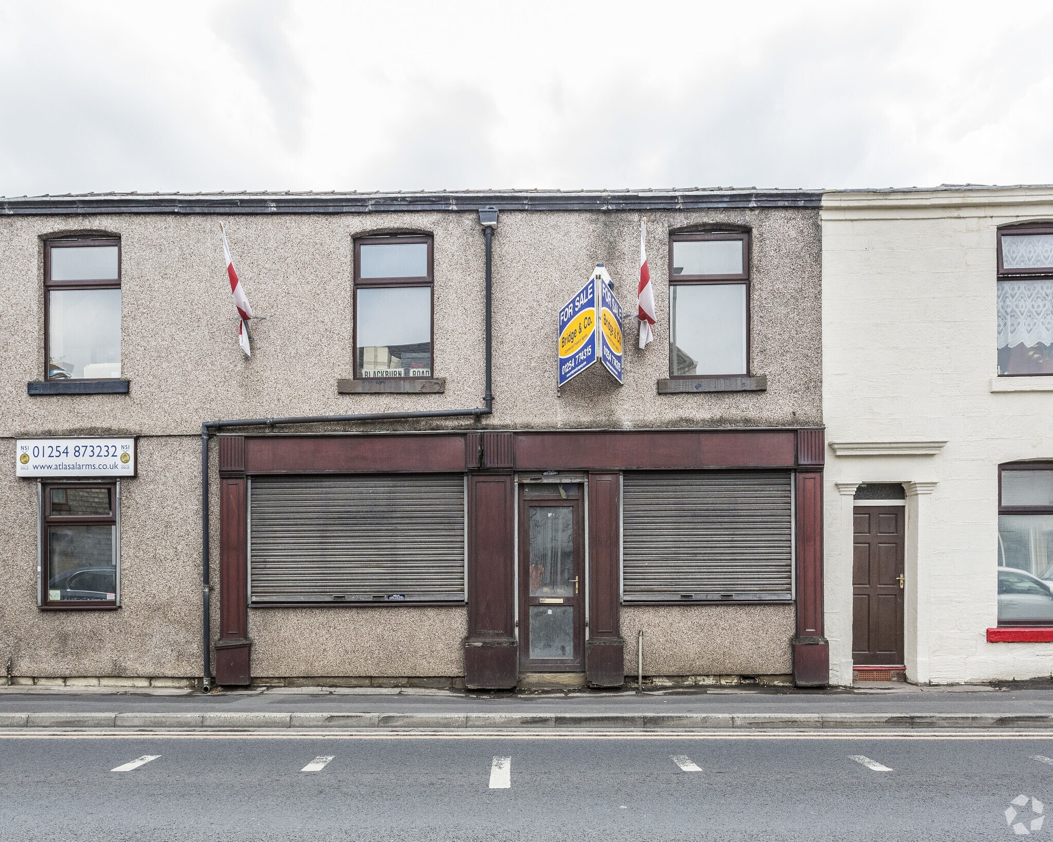 8-10 Blackburn Rd, Darwen for sale Primary Photo- Image 1 of 1