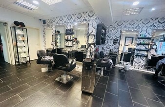 125 High St, Tipton to rent Interior Photo- Image 1 of 3