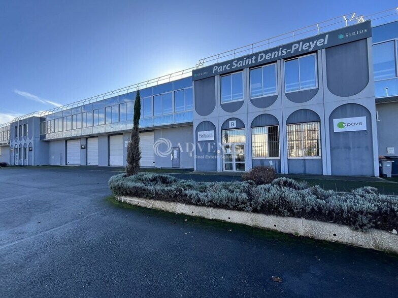 Industrial in Saint-Denis to rent - Building Photo - Image 1 of 9