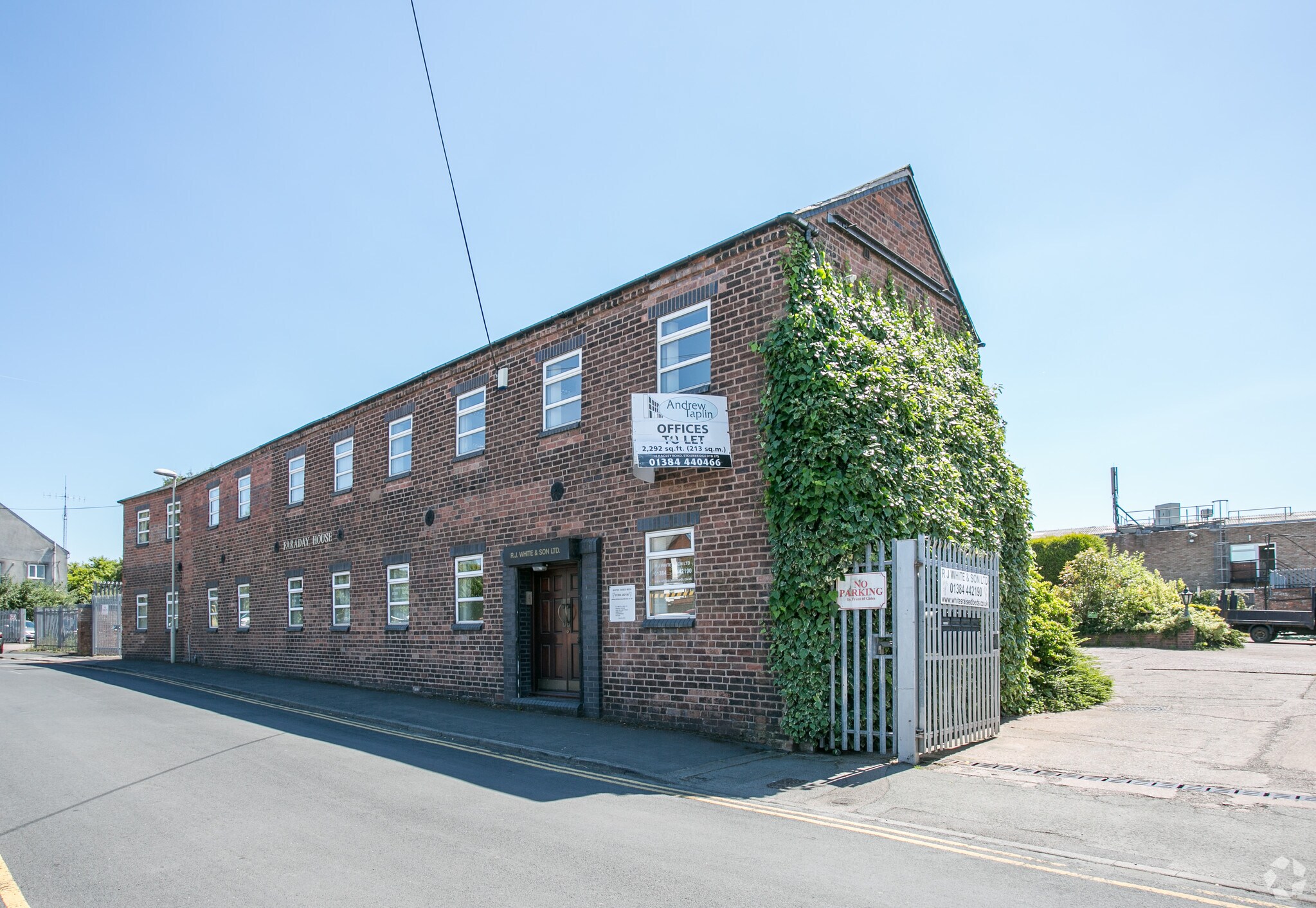 King William St, Stourbridge for sale Primary Photo- Image 1 of 1