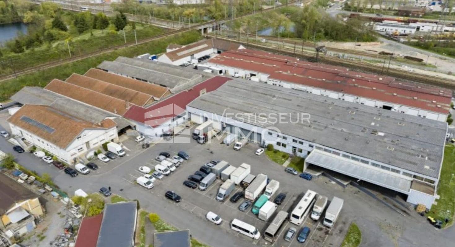 Light Industrial in Villeneuve-Saint-Georges to rent Aerial- Image 1 of 2