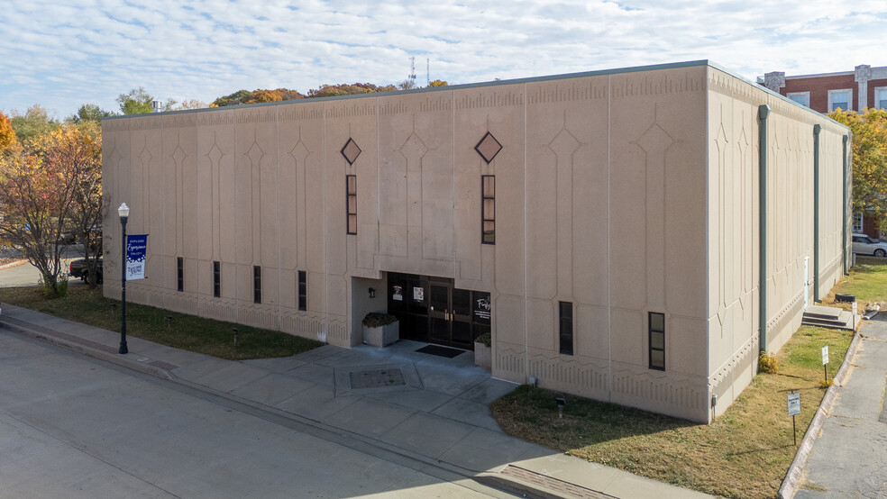 101 Spring St, Excelsior Springs, MO for sale - Building Photo - Image 1 of 20