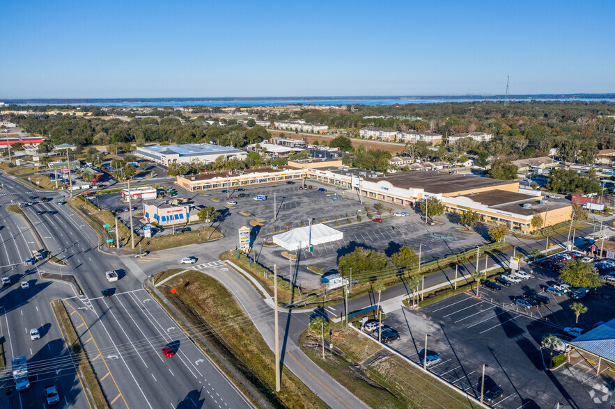 401-501 Plaza Dr, Eustis, FL for rent - Aerial - Image 2 of 10