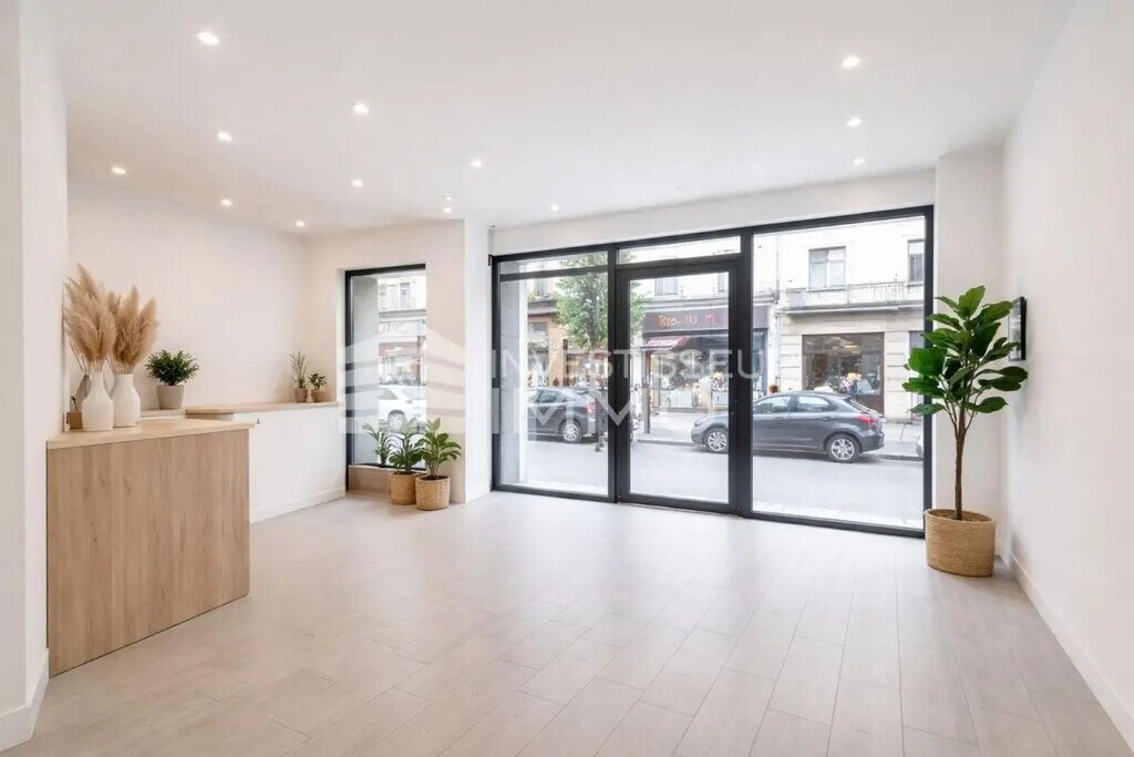 Vente Commerce 55 m² - Photo 1