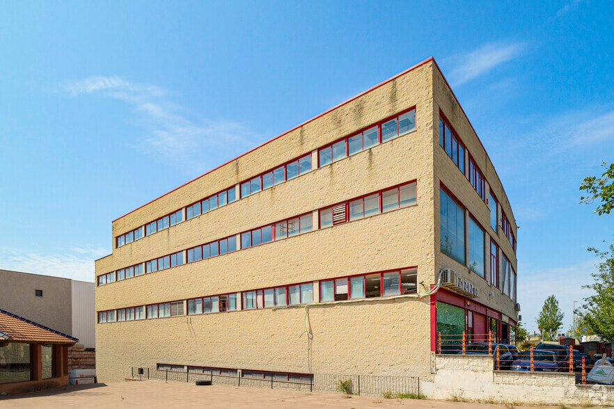 Industrial in Mataró, Barcelona for sale - Building Photo - Image 2 of 2