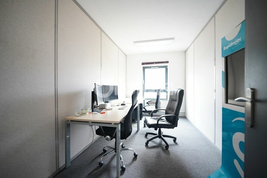 113 Rue Du 1 Mars 1943, Villeurbanne to rent - Interior Photo - Image 3 of 10