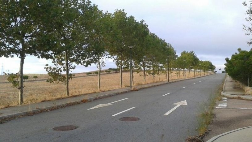 Land in Villamayor, Salamanca to rent Building Photo- Image 1 of 8