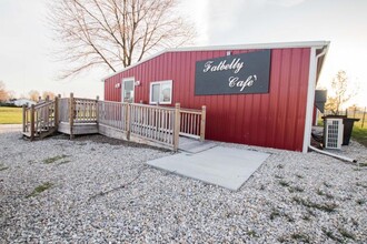 301 State Road Ae, New Bloomfield, MO for sale Primary Photo- Image 1 of 1