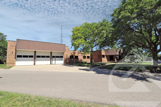 41600 6 Mile Rd, Northville, MI for rent Building Photo- Image 1 of 2