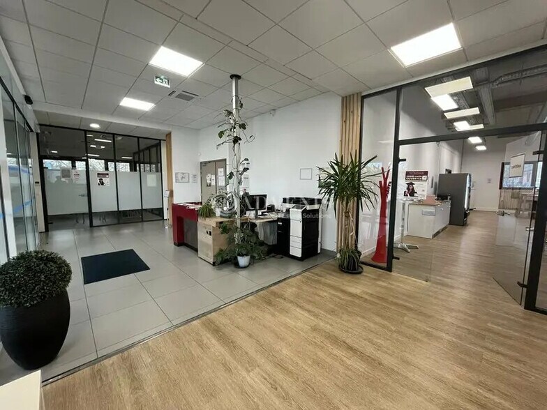 Office in Villepinte to rent - Interior Photo - Image 3 of 10