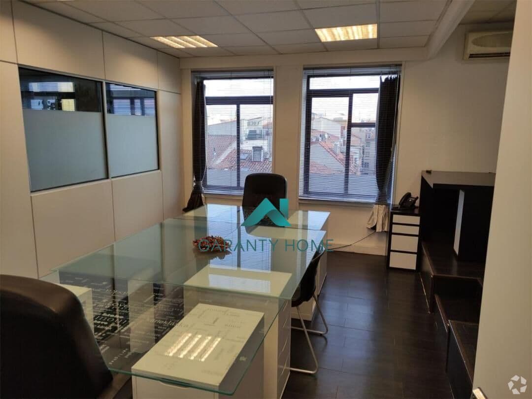 Office in Madrid, Madrid to rent Interior Photo- Image 1 of 4