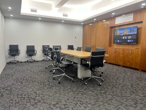 144 E 44th St, New York, NY to rent Interior Photo- Image 1 of 11