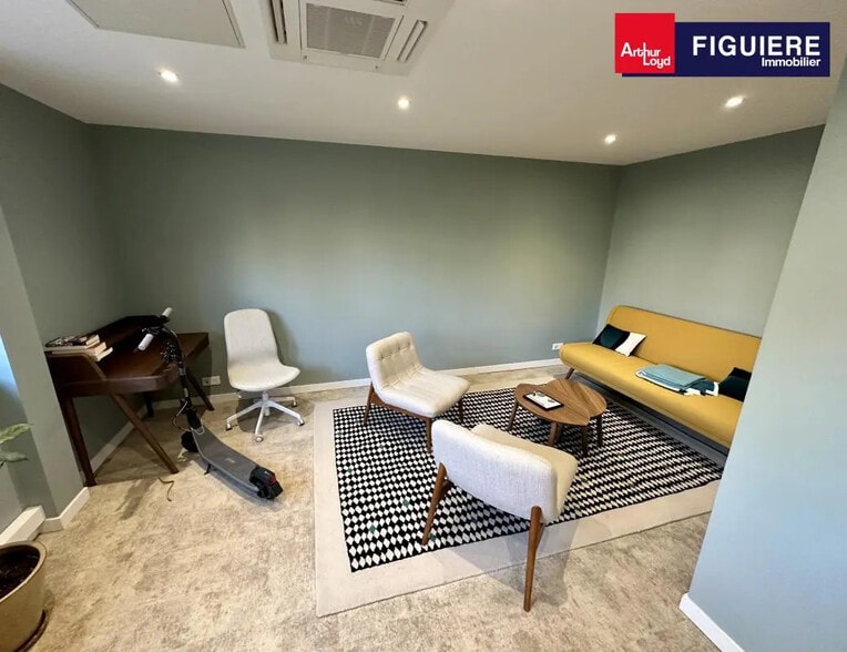 10 Impasse De Grassi, Aix-en-Provence to rent - Building Photo - Image 2 of 8