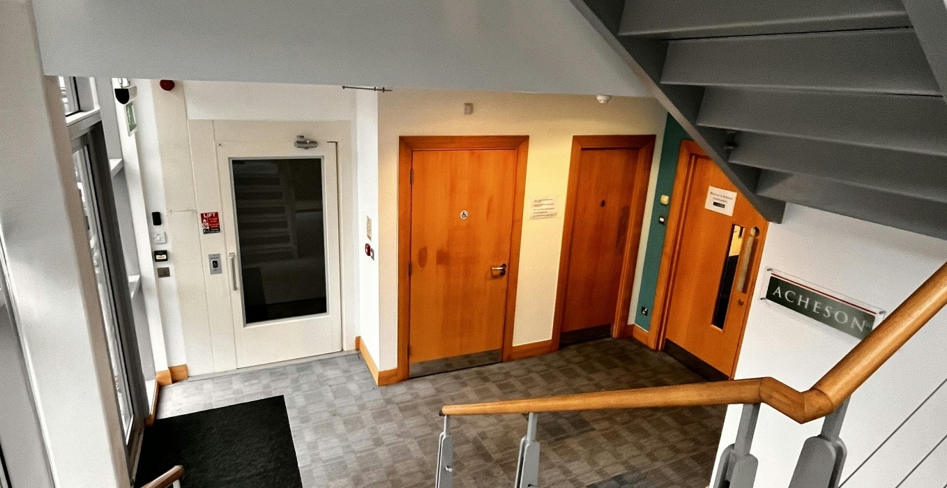 Rookery Ave, Fareham to rent Interior Photo- Image 1 of 2