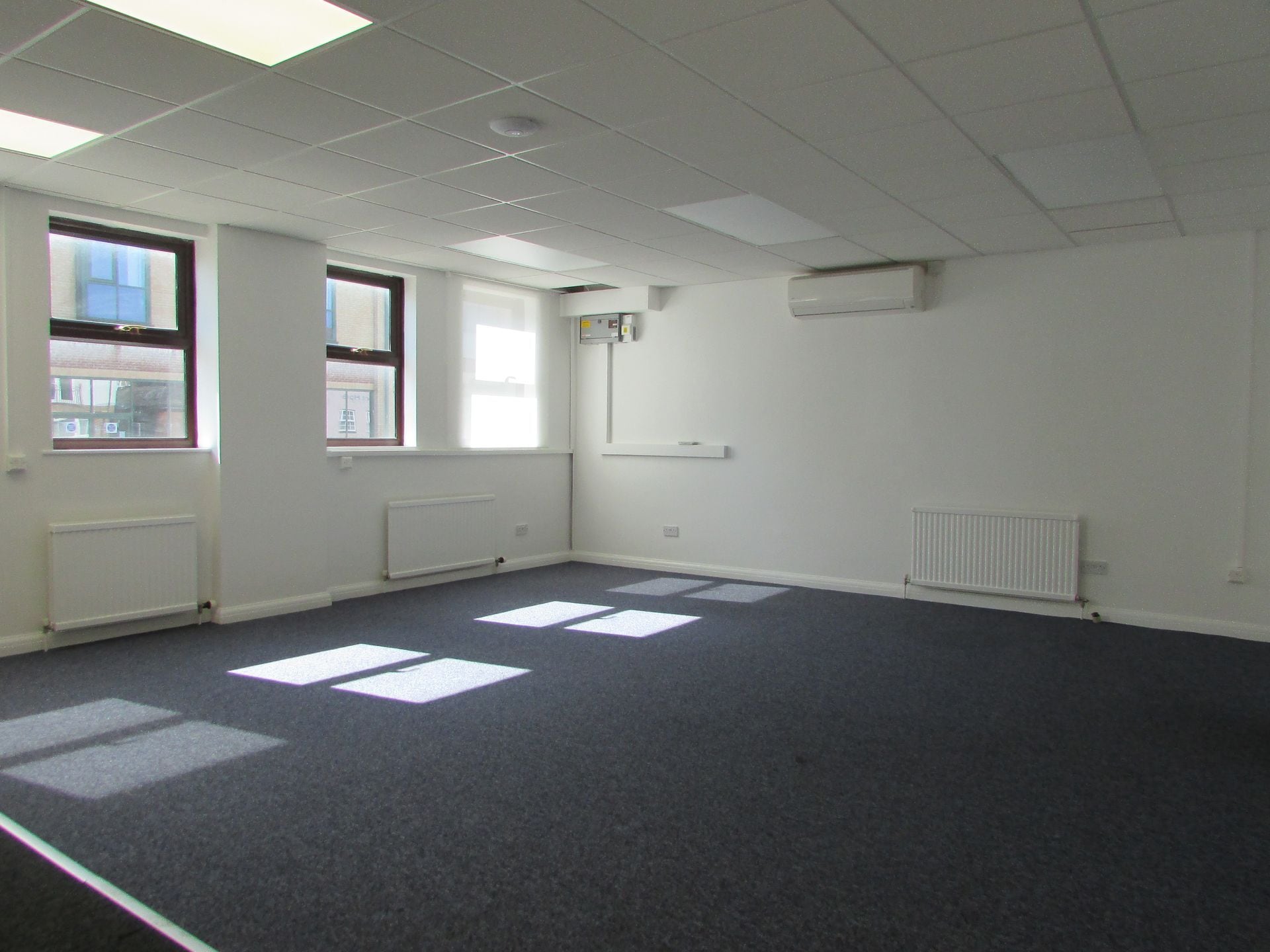 78-84 High St, Dunstable to rent Interior Photo- Image 1 of 11