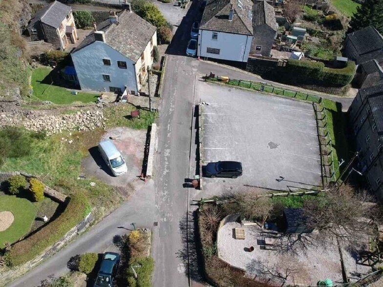 78 Old Rd, Tintwistle for sale - Building Photo - Image 2 of 9
