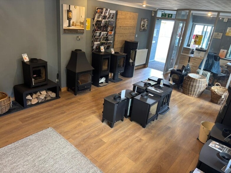 Lodge Rd, Staplehurst for sale - Interior Photo - Image 3 of 17