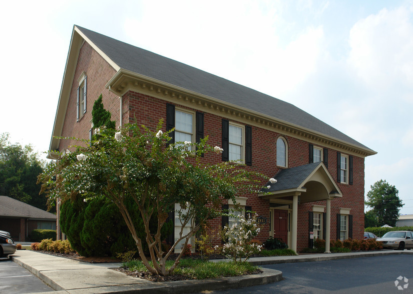 2411 Robeson St, Fayetteville 28305 - Office For Rent 