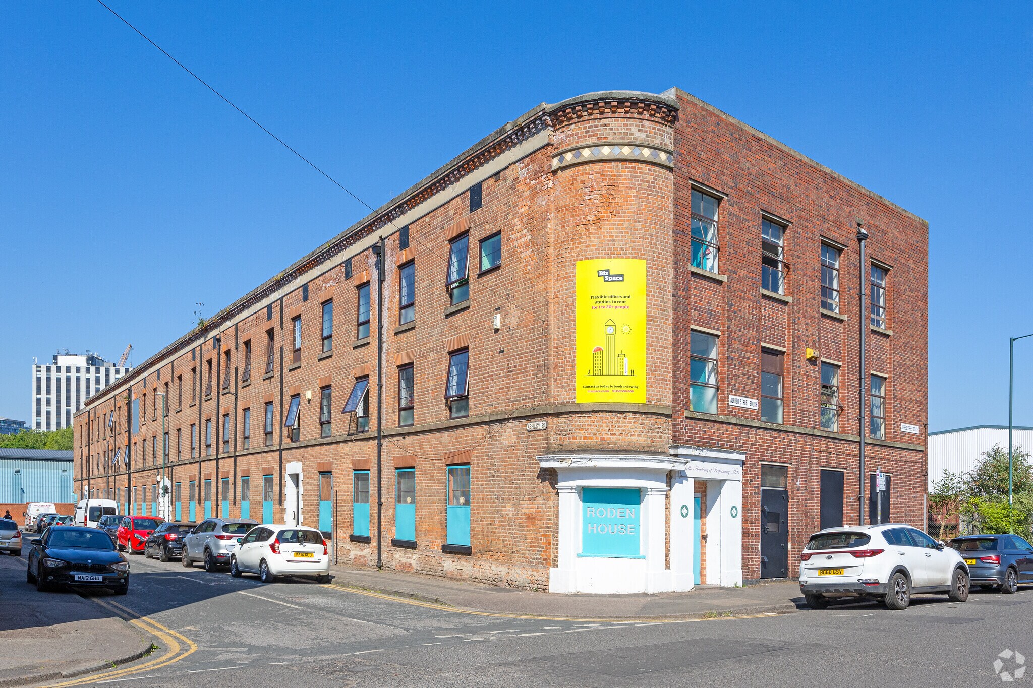 Roden St, Nottingham to rent Building Photo- Image 1 of 5