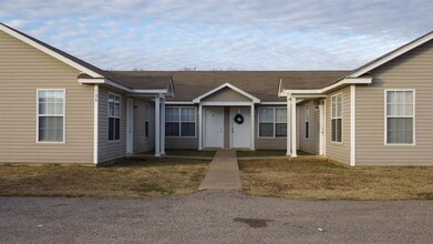 108 Hines Blvd, Bolivar, TN for sale Building Photo- Image 1 of 1