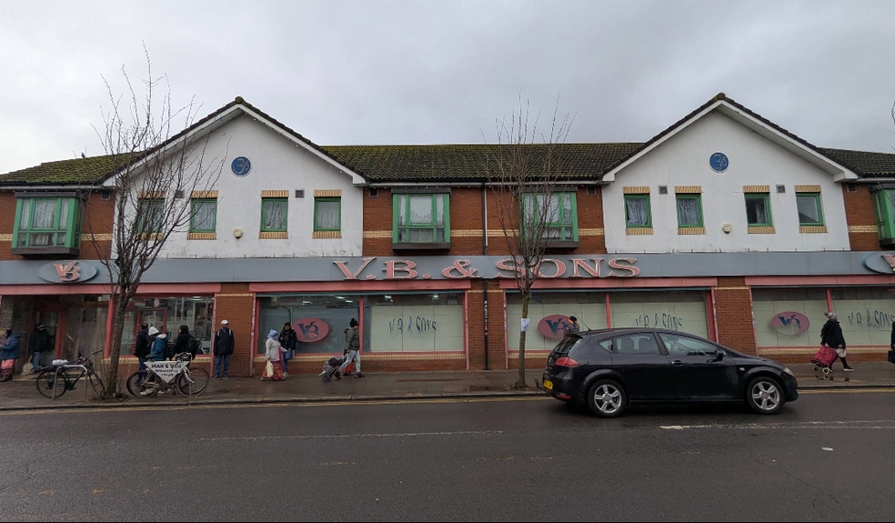 212-214 Ealing Rd, Wembley to rent - Primary Photo - Image 1 of 1