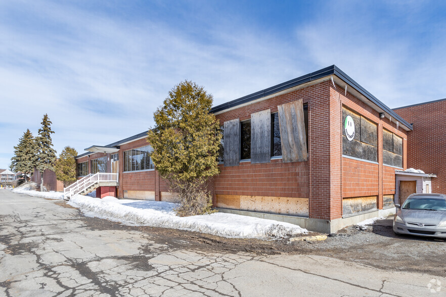 15300 Rue Sherbrooke E, Montréal, QC for rent - Building Photo - Image 3 of 6