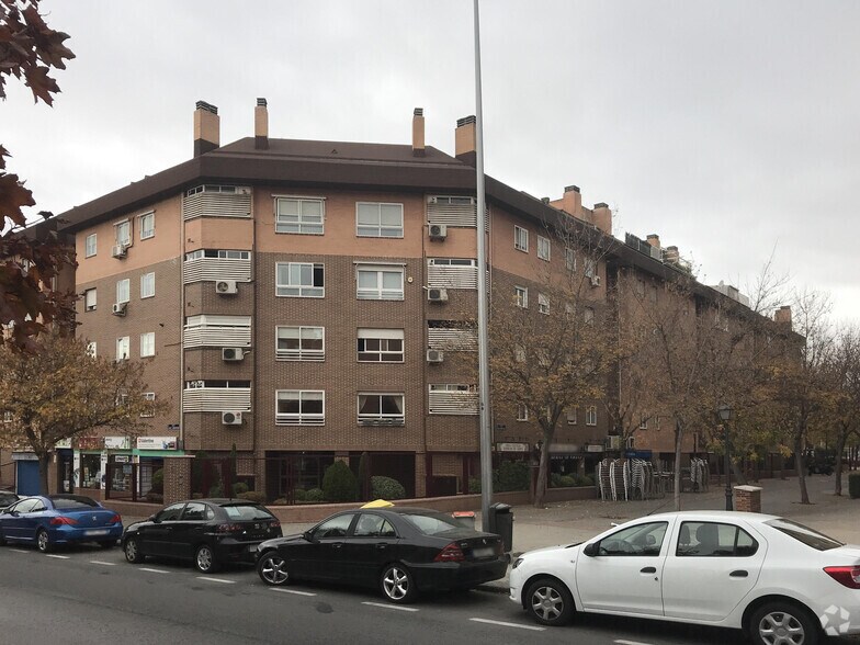 Calle de la Fuente Carrantona, Madrid, Madrid for sale - Building Photo - Image 1 of 1